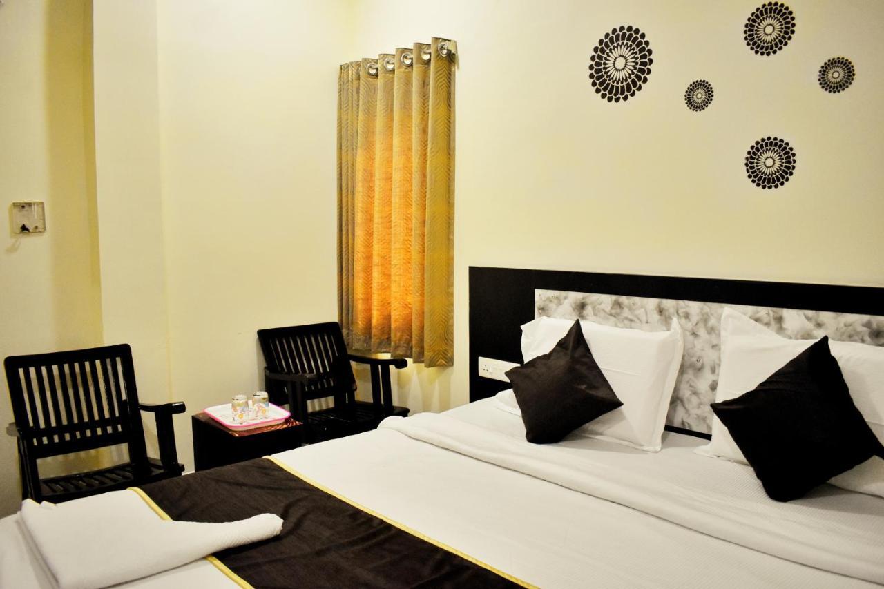 Skyotel Hotels & Banquets Vijayawāda Dış mekan fotoğraf